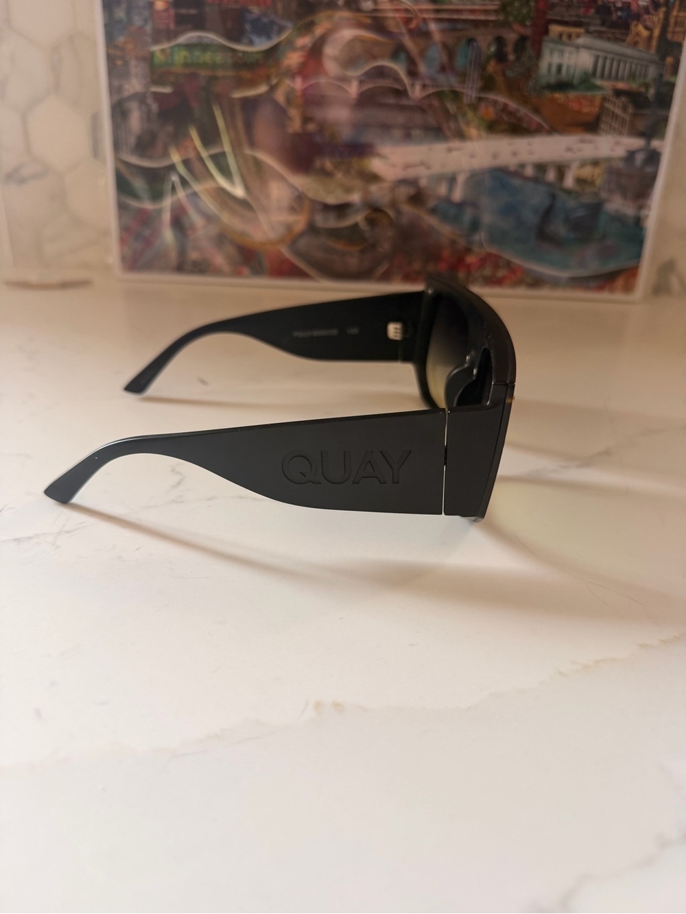 Quay Australia Black Men’s Sunglasses with Thick Logo Arms